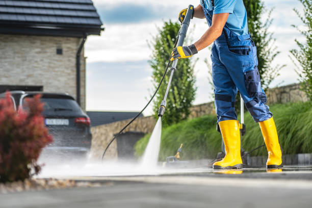 Best Sidewalk Pressure Washing  in Okanogan, WA
